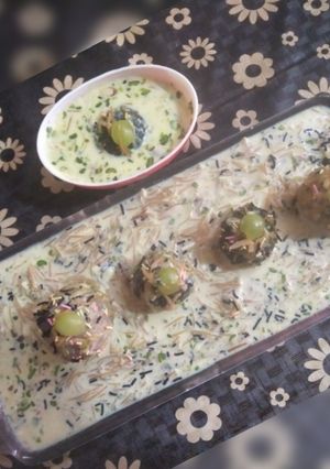 A picture of Vermicelli custard with choco balls.