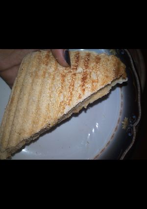 A picture of Minced meat & salad sandwich#pizzasokoto.