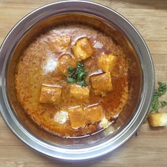 A picture of Paneer Makhanwala.