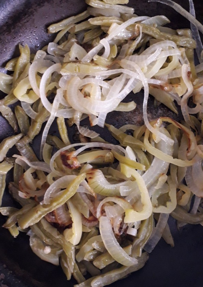 Una foto de Nopales fritos