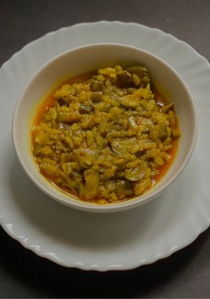 A picture of Begun’r Ghonto / Eggplant Ghonto for lunch in Thakurbari style.