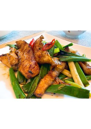 經典蔥爆松阪豬 的食譜成品照片