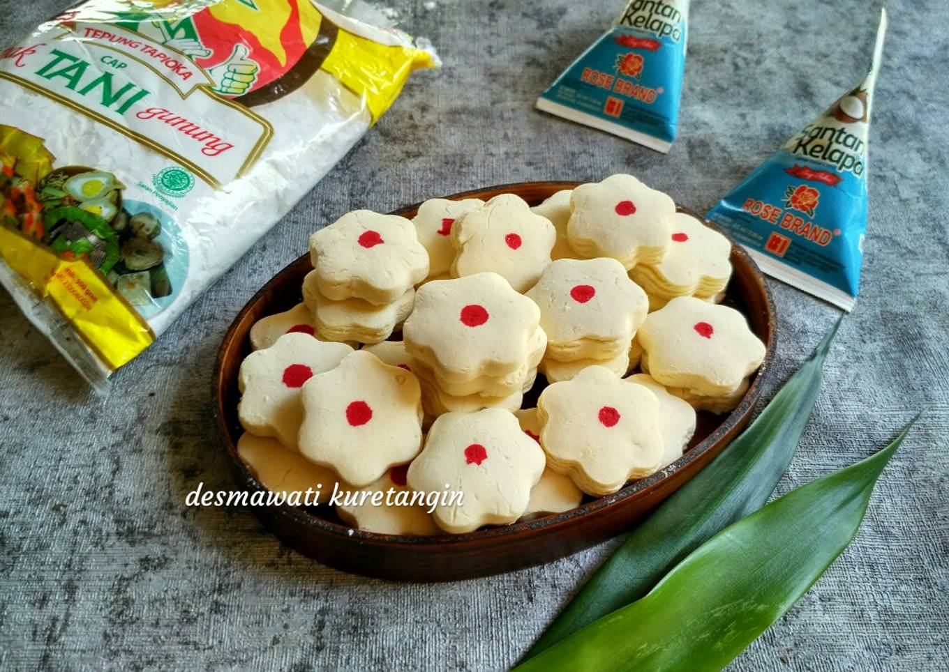Kue Roti Khas Pariaman | Kue Bangkit Santan | Kue Aci |Kue Jadul