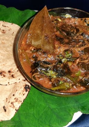 અળવી પાત્રાનો ચટાકો(alvi patra testfullchtako recipe in Gujarati) રેસીપી મુખ્ય ફોટો