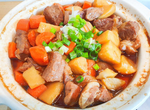 馬鈴薯燉肉 的食譜成品照片