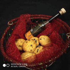 A picture of Vanilla Choco Chip cookies.