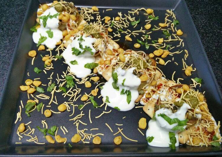 Steps to Make Ultimate Biscuit papdi chaat