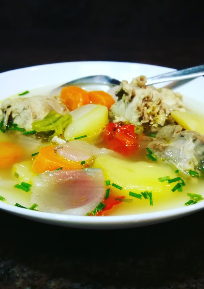 Una foto de Sopa con pollo y patata diet