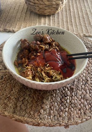 A picture of Chicken Noodles.