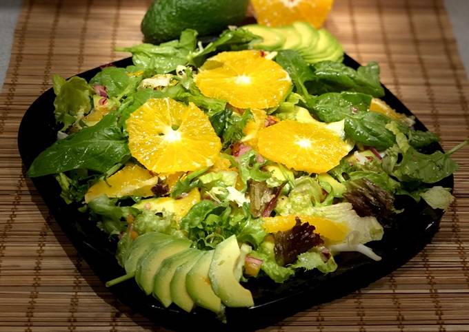 Салат из авокадо и апельсина