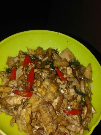 Langkah Gampang Menyiapkan Resep  Cumi asin mix tahu coklat cabe ijo yang Sempurna, Bikin Ketagihan