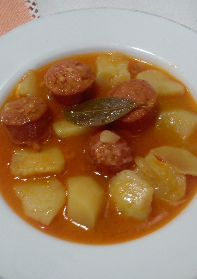 Una foto de Patatas a la riojana