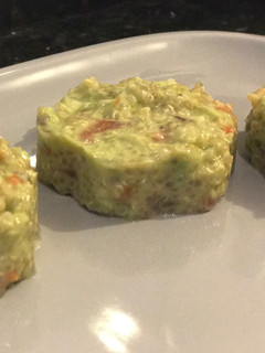 Una foto de Timbal de quinoa y palta
