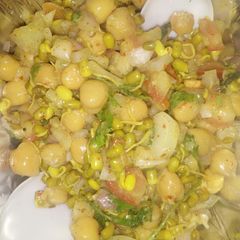 A picture of Healthy & tasty chana moth chat.