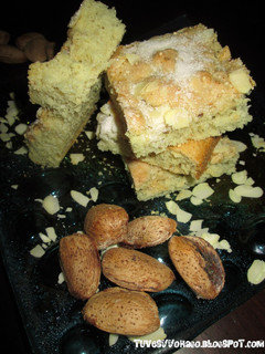 Una foto de Bizcocho de AOVE y almendras