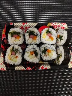 Foto resep Gimbap (Korean Cuisine)
