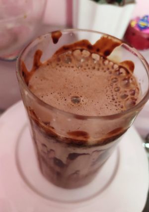 A picture of Banana Chocolate milk shake.