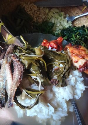 Foto resep Sayur asam... + Pindang + sambel trasi