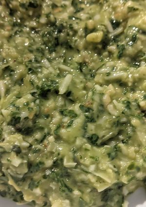 A picture of Basil pesto.