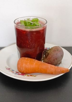 A picture of Beetroot, Carrot & Subja Seeds Morning Detox Drink.