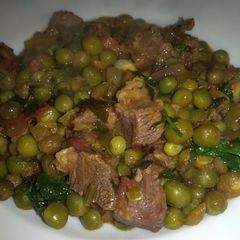 A picture of Spicy hot Peas mixed with beef#seasonal ingredients.
