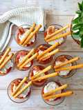 Verrines chèvre tomates origan basilic