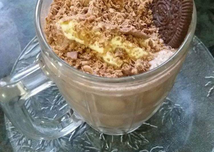 Banana chocolate smoothie