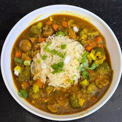 A picture of Soupy Veg Maggie Noodles 🍝 (Ingredients Se Bowl Tak).