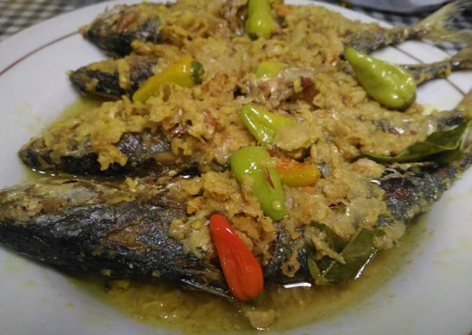 Tutorial Memasak Resep Pesmol Ikan Kembung