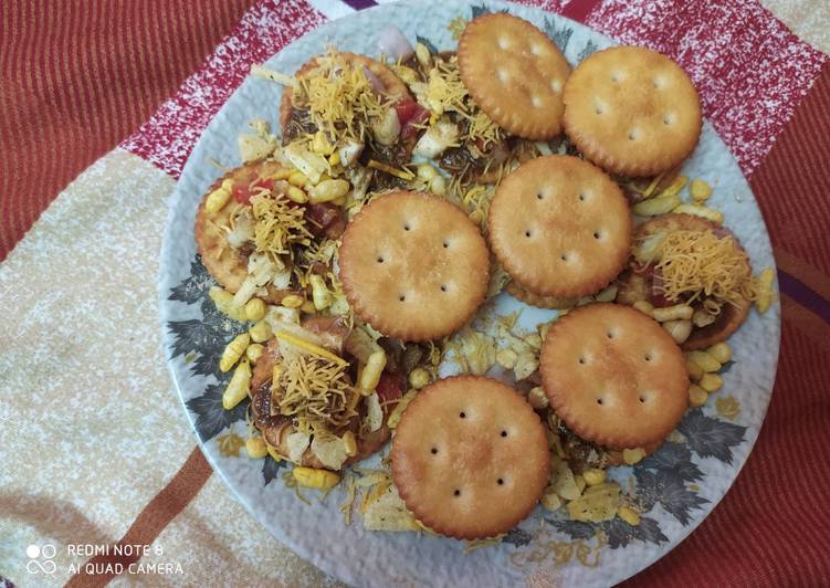 Steps to Prepare Super Quick Homemade Monaco biscuit sandwich