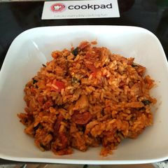 A picture of My Spanish Rice with Chopped Chorizo and tenderloin pork. 😀.