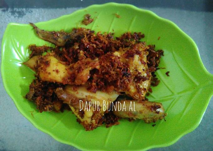 Ayam goreng bumbu lengkuas enaaak