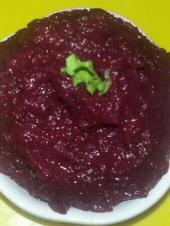 Una foto de Dip de remolacha