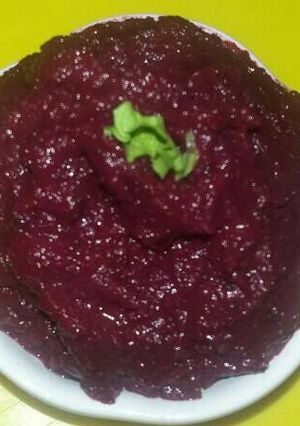 Una foto de Dip de remolacha