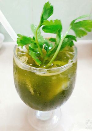 Hình của món Nước rau cần tây xá xị.