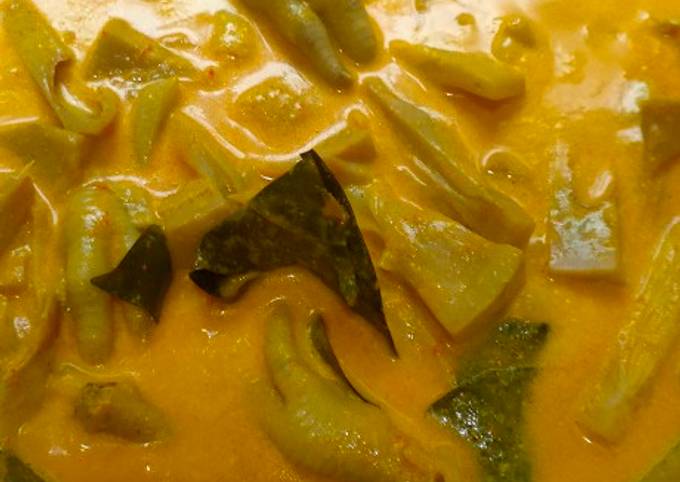 Gulai nangka ceker