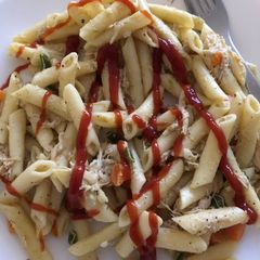 A picture of Cheesy pasta.