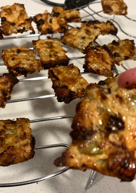 Una foto de Galletas de plátano y frutos secos, sin gluten ni azúcar!