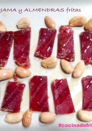 Una foto de Picaeta de Mojama con Almendras frítas