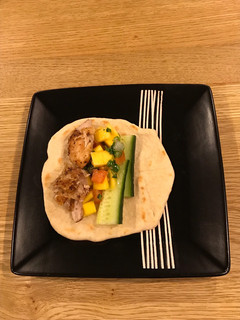 簡單烤棒棒腿佐芒果莎莎 的食譜成品照片
