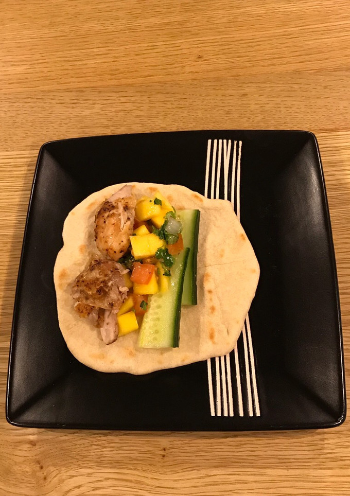 簡單烤棒棒腿佐芒果莎莎 的食譜成品照片