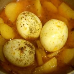 Andy Aloo Gravy 🥔🥔🥚🥚 A picture of Andy Aloo Gravy 🥔🥔🥚🥚.