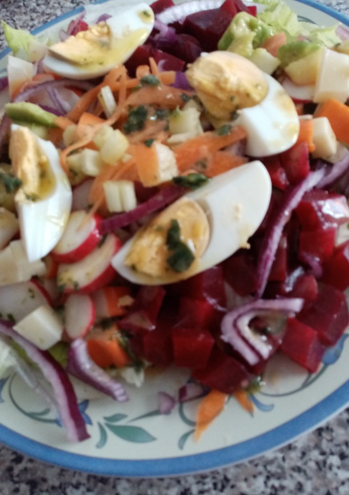 Una foto de Ensalada multicolor y vitaminada
