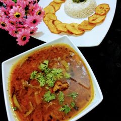 A picture of Meat soup.
