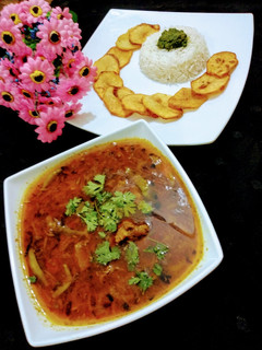 A picture of Meat soup.