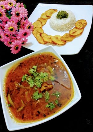 A picture of Meat soup.