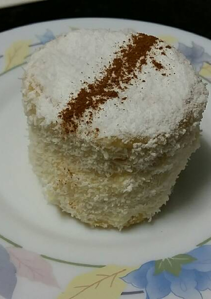 Una foto de Hojaldre con crema y coco