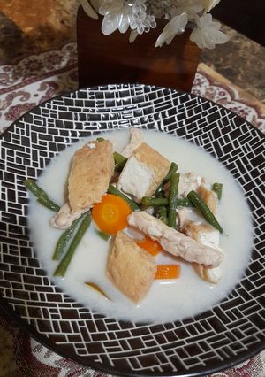 Foto resep Lodeh Tempe Tahu 🥕🥠🧄