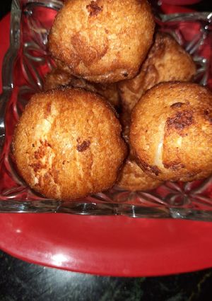 A picture of Paneer mawa bread rolls.