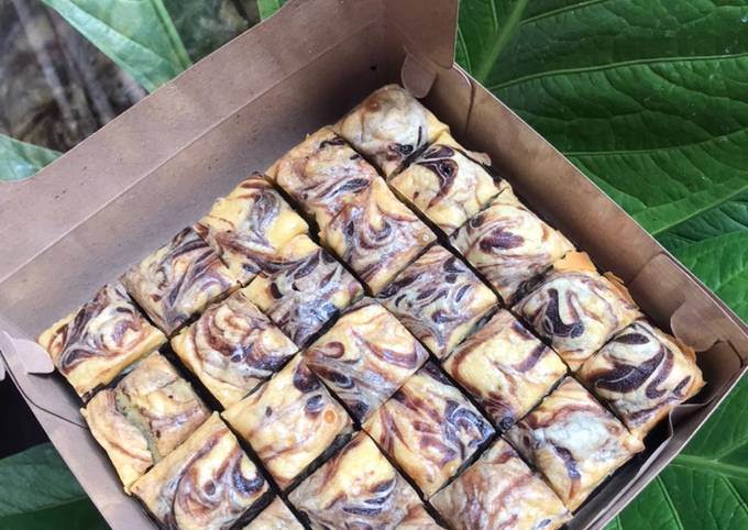 Ini dia! Bagaimana cara membuat Fudgy cheese brownies  nagih banget